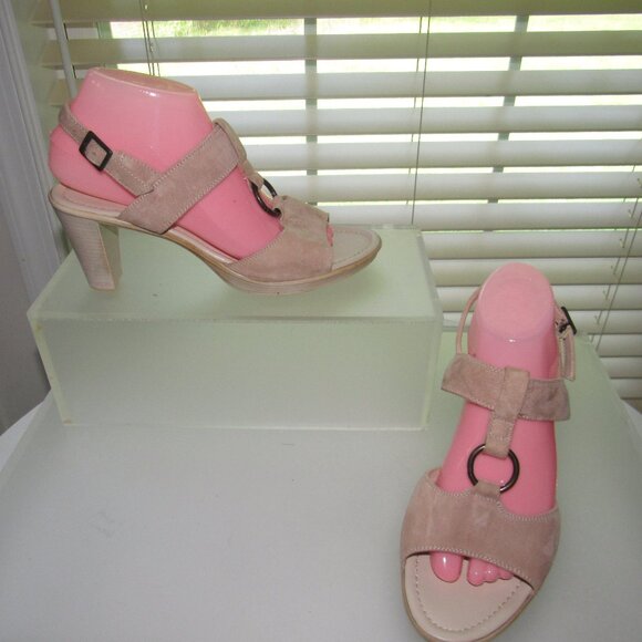 Sundance Natural Suede T‑Strap Block Heel Sandals • Italy • Size 39 (US 8.5 - 9) - Picture 1 of 9